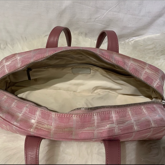 CHANEL PURSE - Picture 5 of 11